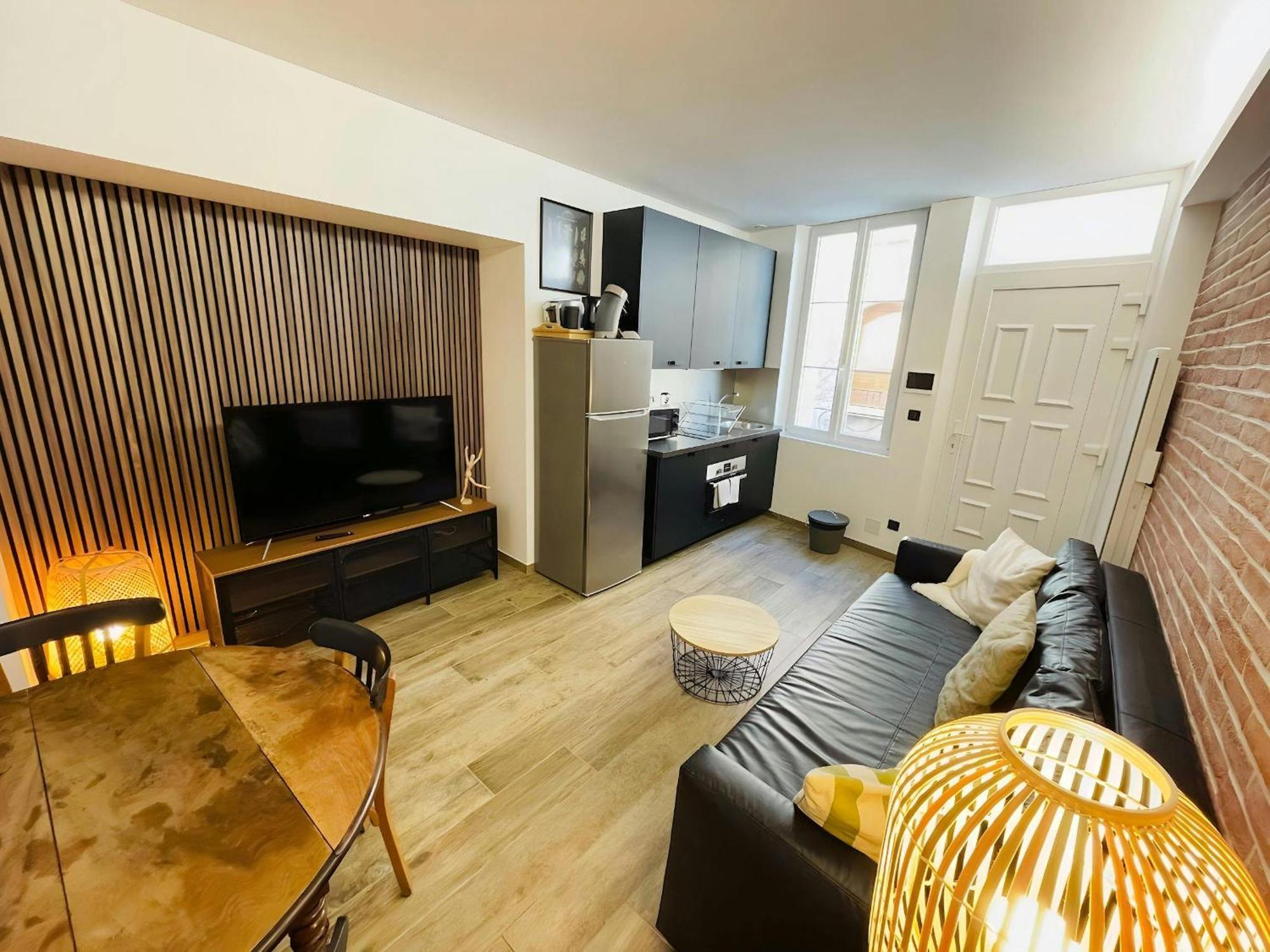 Le Charmant Bailla Reims Ngoại thất bức ảnh